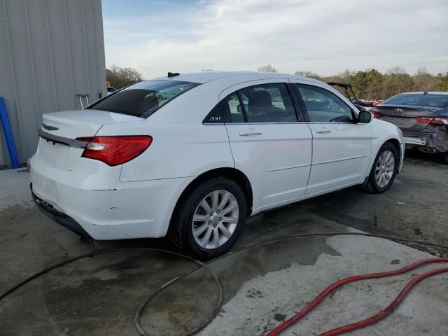 2013 Chrysler 200 Touring