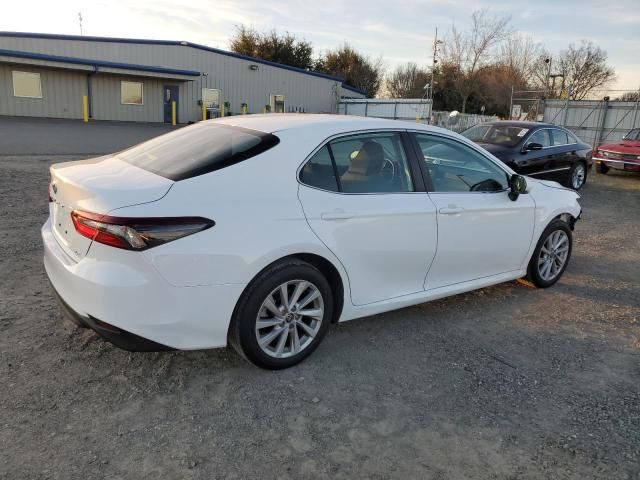 2022 Toyota Camry LE