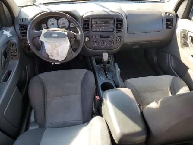 2005 Ford Escape XLS