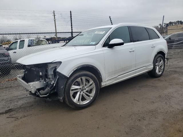 2021 Audi Q7 Premium Plus