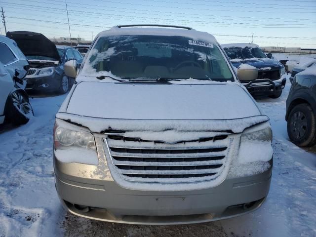 2009 Chrysler Town & Country Touring