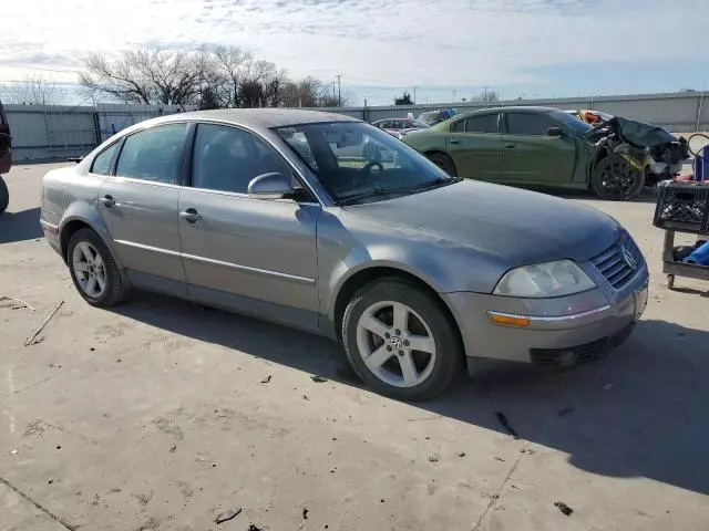 2004 Volkswagen Passat GLX 4MOTION