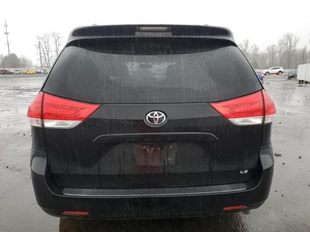 2011 Toyota Sienna LE