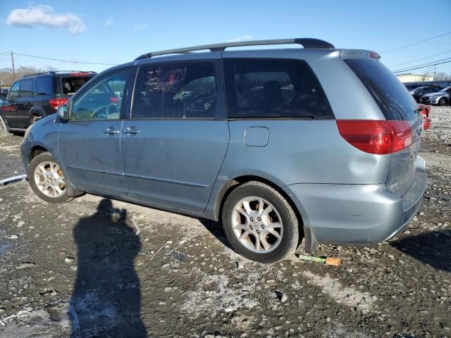 2005 Toyota Sienna XLE