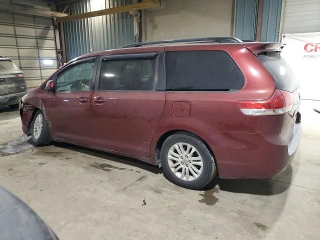 2011 Toyota Sienna XLE