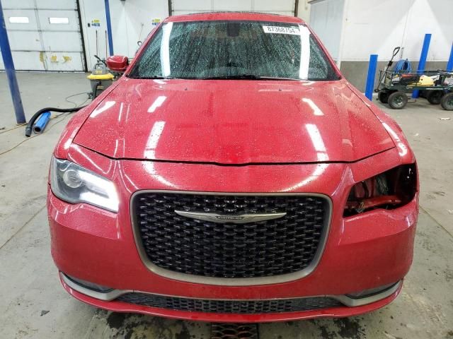 2016 Chrysler 300 S