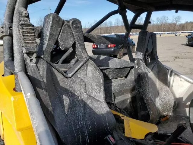 2013 Can-Am Maverick 1000 R