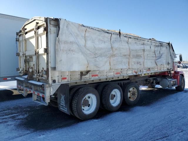 1996 Freightliner Conventional FLD120