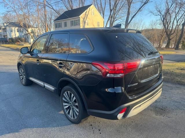 2020 Mitsubishi Outlander SE