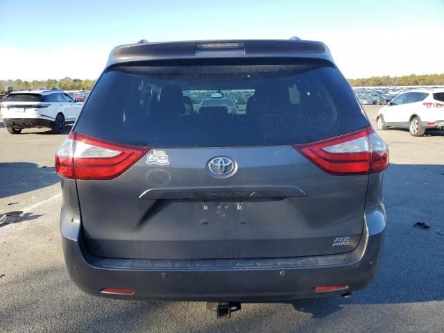 2017 Toyota Sienna XLE