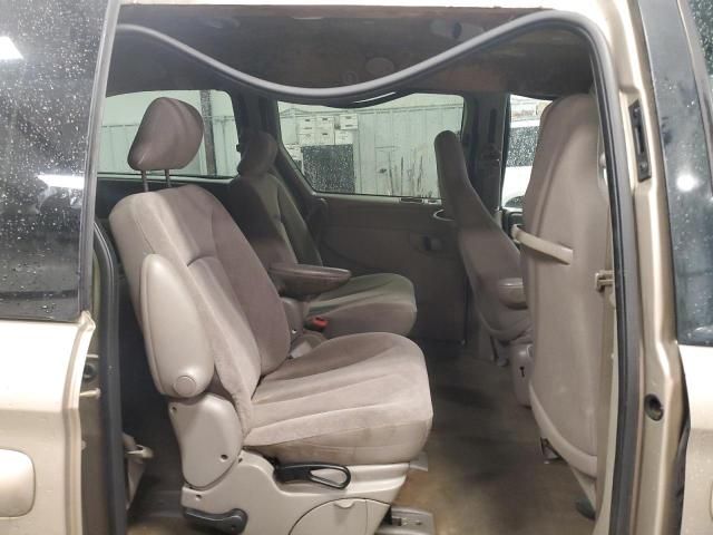 2003 Chrysler Town & Country