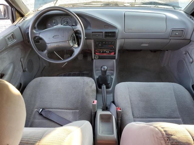 1995 Ford Escort LX