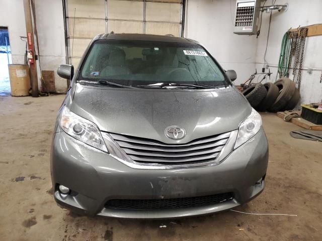 2012 Toyota Sienna XLE