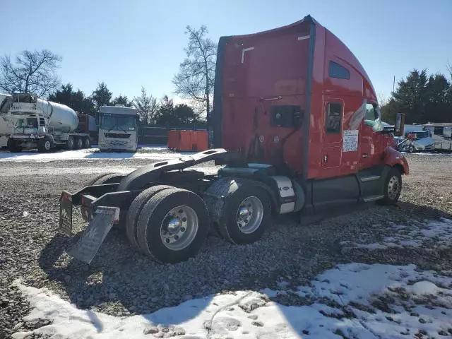 2017 Kenworth Construction T680