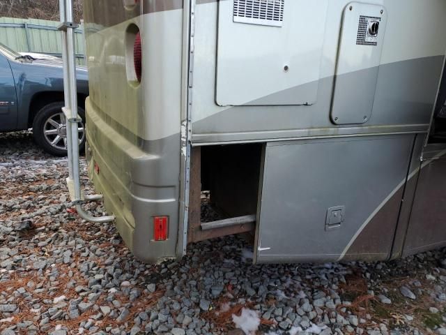 2004 Workhorse Custom Chassis Motorhome Chassis W22