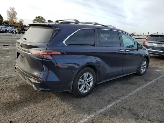 2021 Toyota Sienna XSE