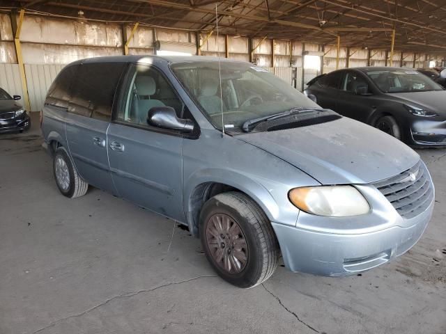 2005 Chrysler Town & Country