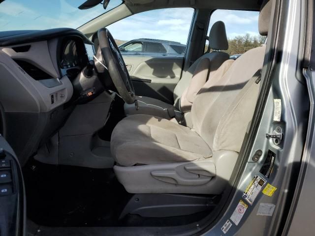 2018 Toyota Sienna L