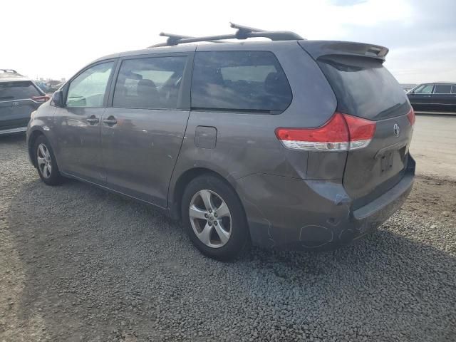 2014 Toyota Sienna LE