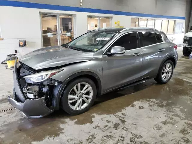 2017 Infiniti QX30 Base