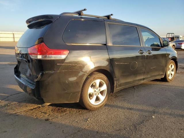 2012 Toyota Sienna LE