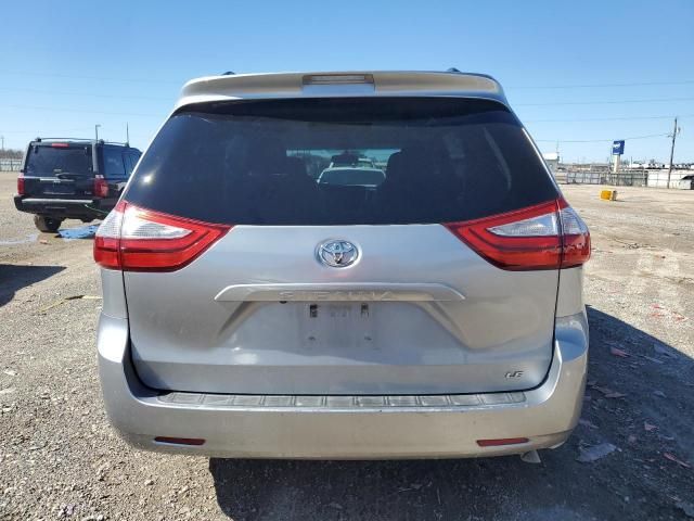 2016 Toyota Sienna LE