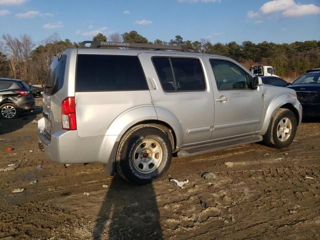 2006 Nissan Pathfinder LE