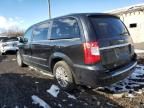 2015 Chrysler Town & Country Limited Platinum