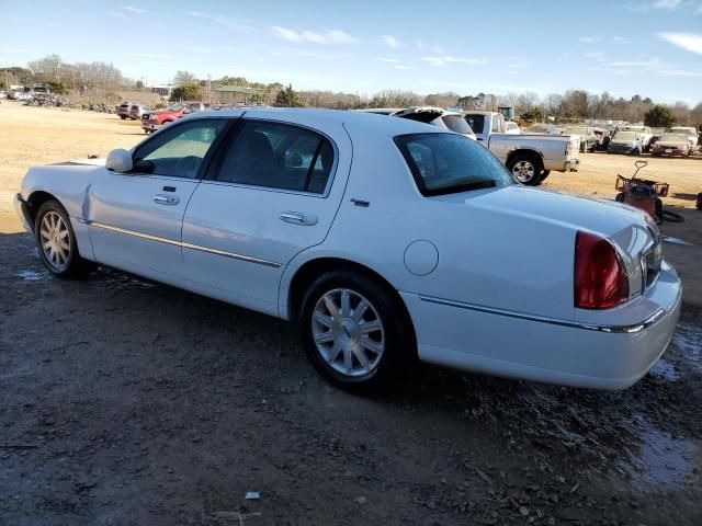 2011 Lincoln Town Car Signature Limited