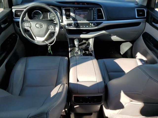 2018 Toyota Highlander SE