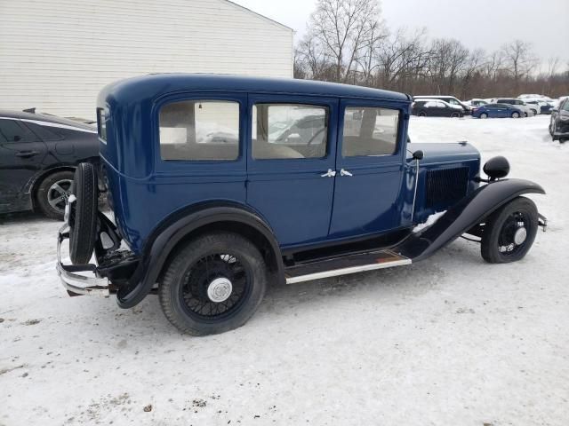 1931 Chrysler Sedan