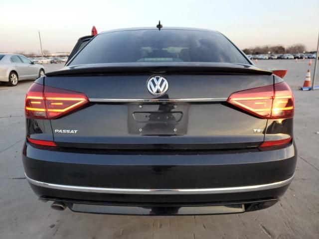 2017 Volkswagen Passat R-Line