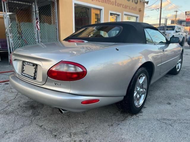 1999 Jaguar XK8