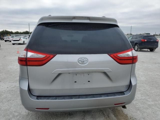 2016 Toyota Sienna LE