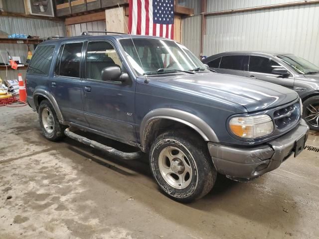 2000 Ford Explorer XLT