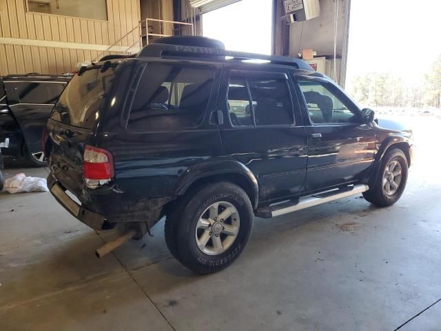 2004 Nissan Pathfinder LE