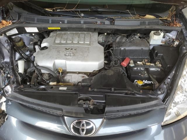 2007 Toyota Sienna XLE