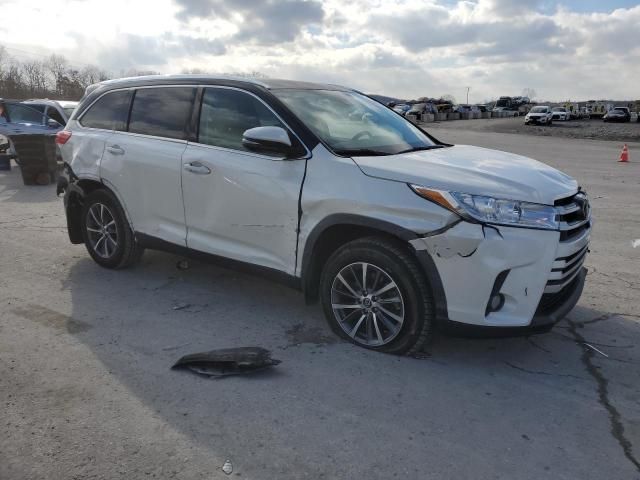 2019 Toyota Highlander SE