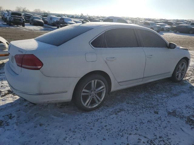 2012 Volkswagen Passat SEL