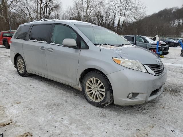 2011 Toyota Sienna XLE