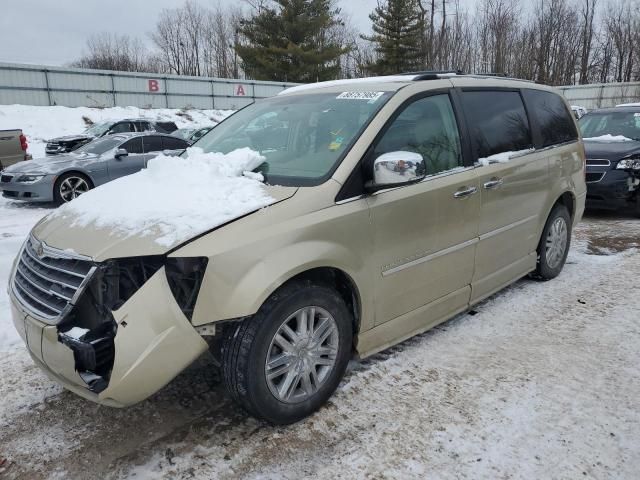 2010 Chrysler Town & Country Limited