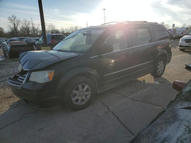 2009 Chrysler Town & Country Touring