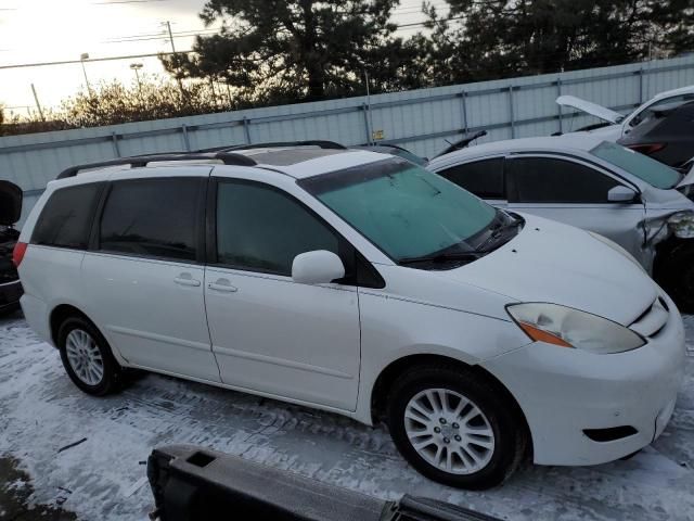 2009 Toyota Sienna XLE