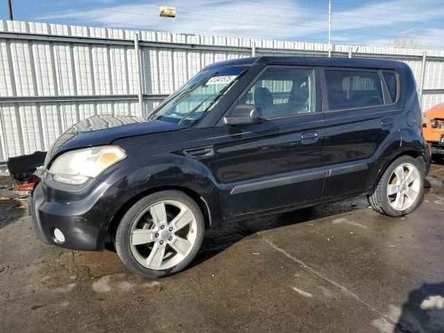 2010 KIA Soul +