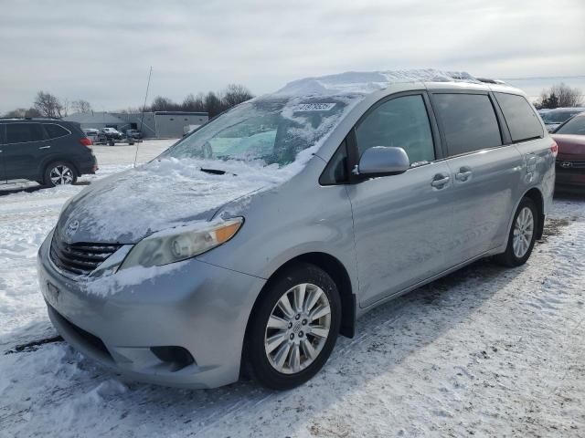 2012 Toyota Sienna LE