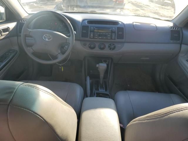 2004 Toyota Camry LE