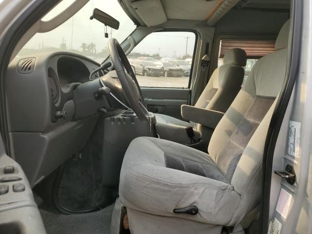 2004 Ford Econoline E150 Van