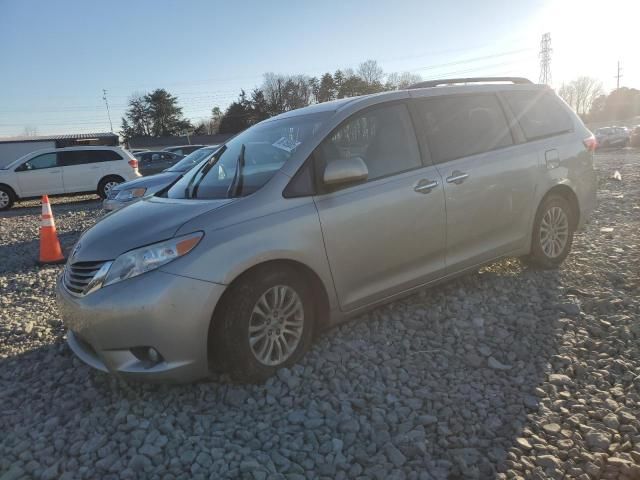 2015 Toyota Sienna XLE