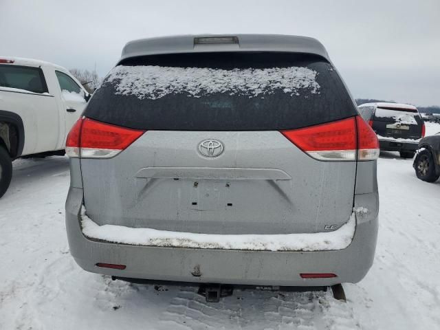 2014 Toyota Sienna LE