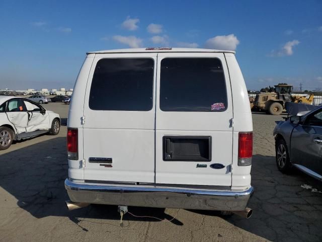 2011 Ford Econoline E350 Super Duty Wagon